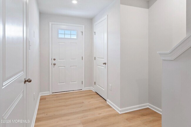 Building Photo - 602 Cyprus Ct