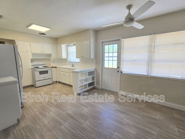 Building Photo - 1406 Lemon St
