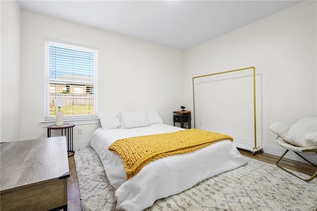 Building Photo - 350 Allison Ct