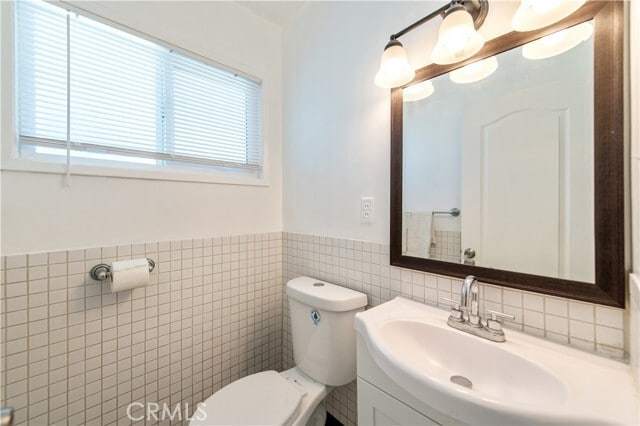 Building Photo - 833 N Eldon Ave