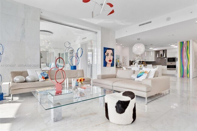 Building Photo - 17475 Collins Ave