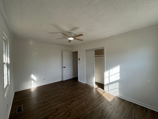 Building Photo - 59 Cricket Ln