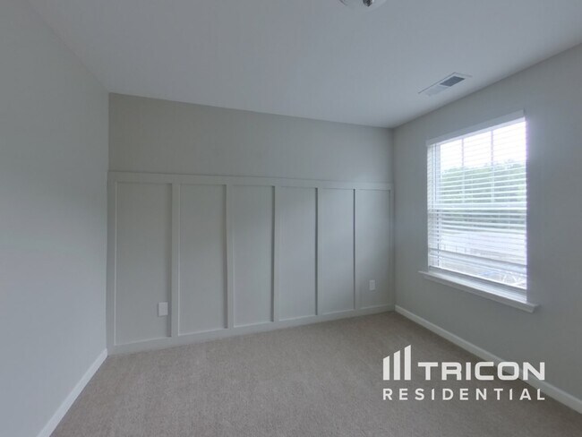 Building Photo - 1058 Brayden Dr