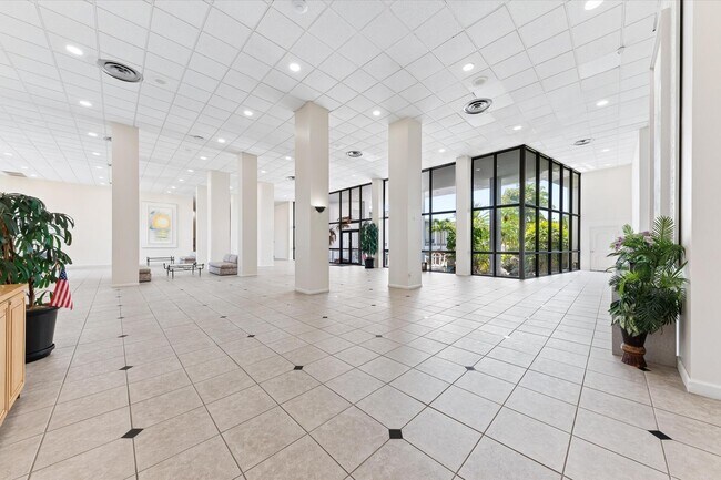 Building Photo - 3589 S Ocean Blvd