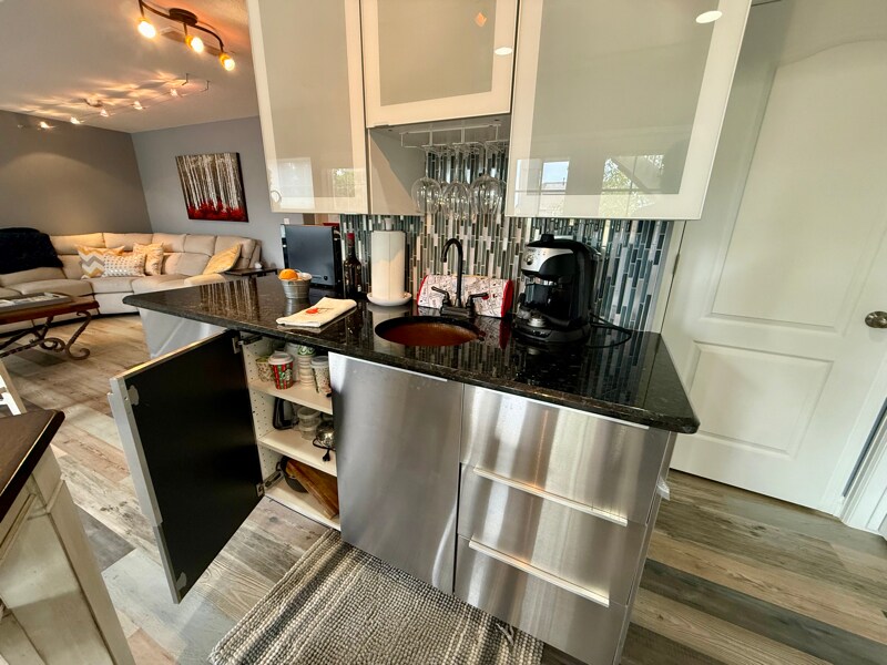Building Photo - 8610 Zircon Way
