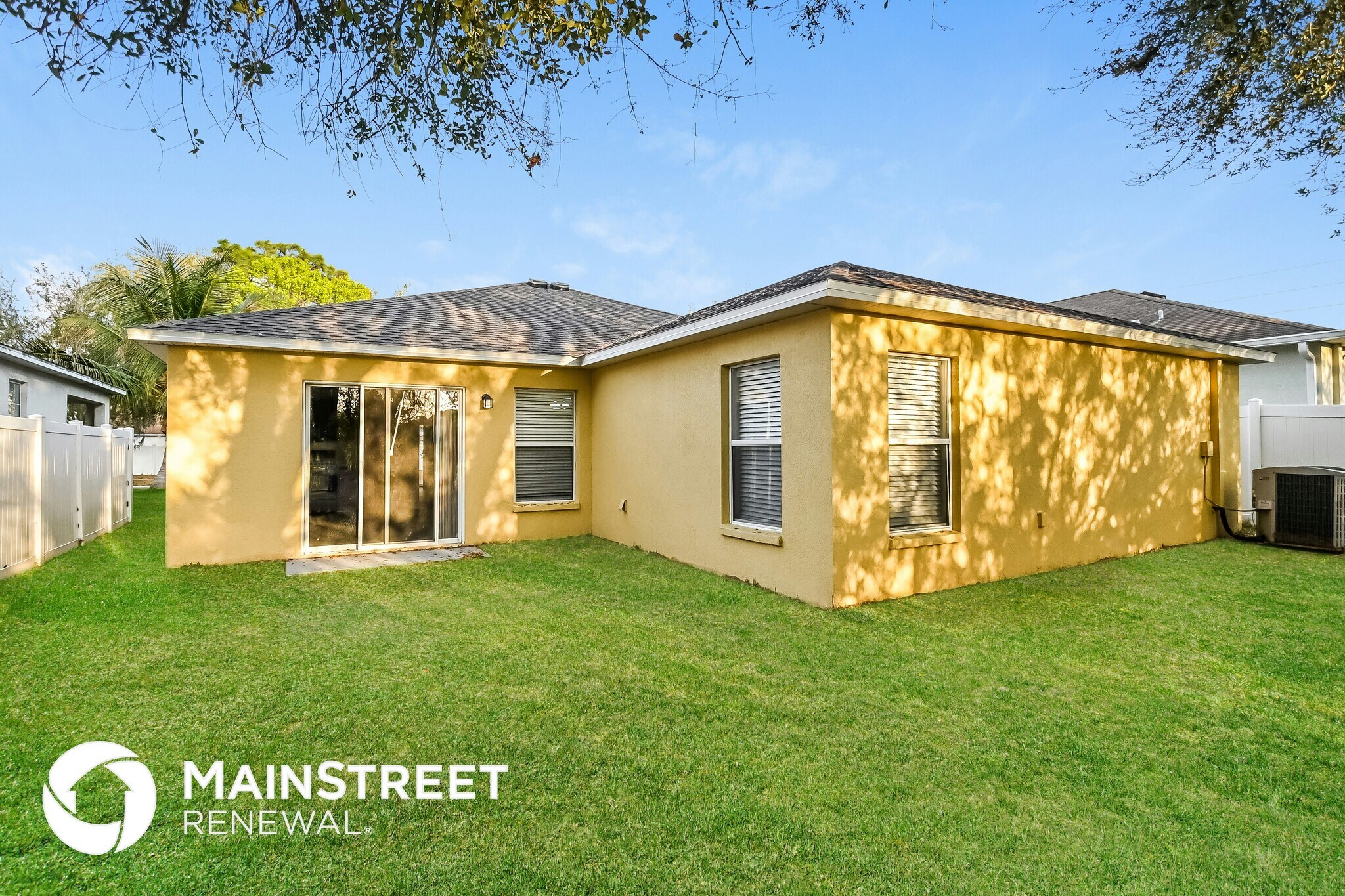 Building Photo - 310 Crichton St