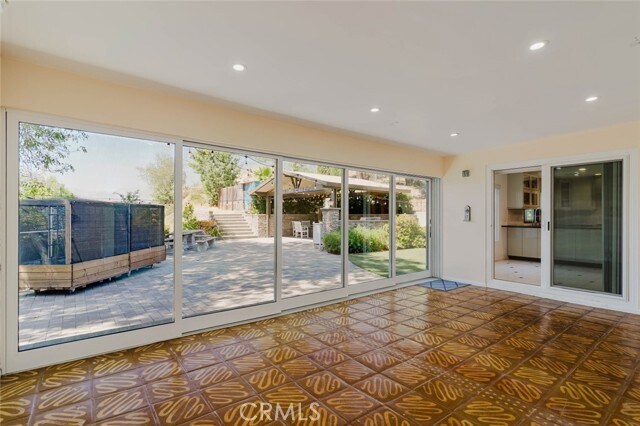 Building Photo - 7305 Verdugo Crestline Dr