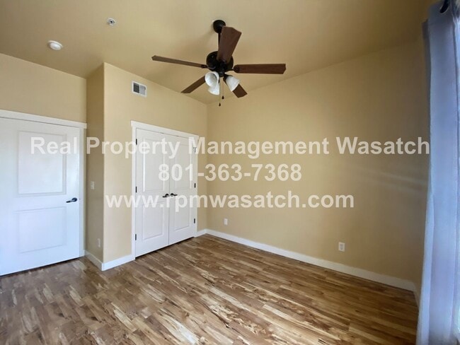 Building Photo - Check Out This Beautiful 2 Bedroom 2 bathr...
