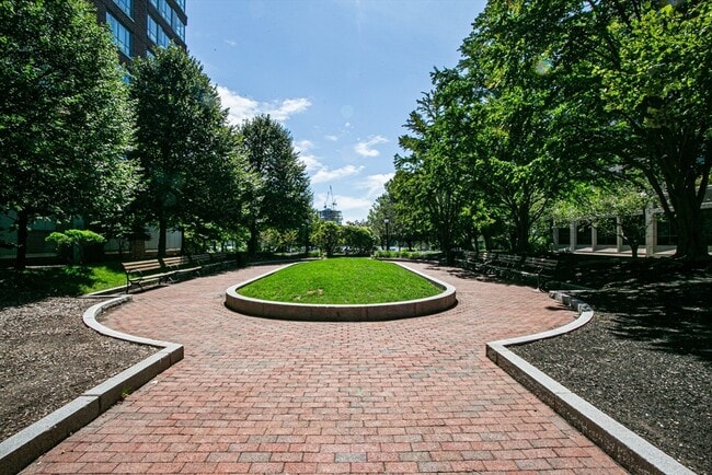 Building Photo - 100 Station Landing