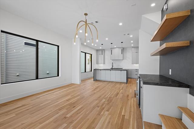 Building Photo - 4517 Weldon St