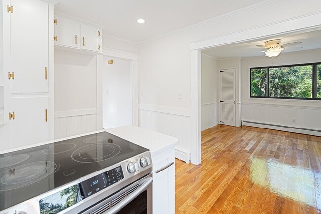 Building Photo - 4BR Home in Hopkinton MA | Rent or Rent-to-Own Option