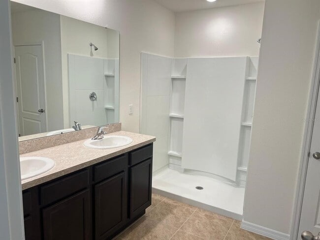 Building Photo - 1807 Silverbell Lp