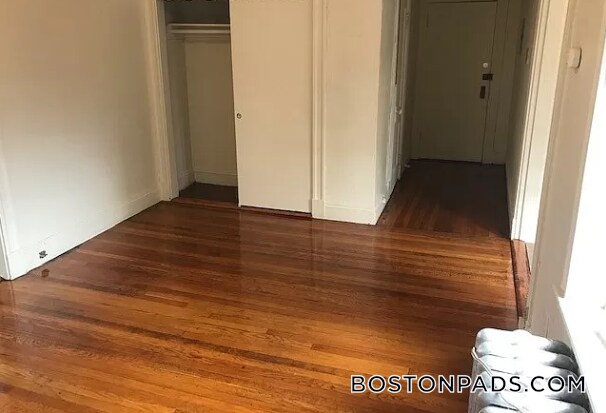Building Photo - 1171 Boylston St