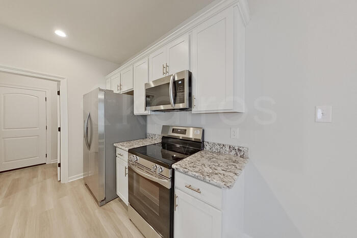 Building Photo - 210 Peppercorn Wy