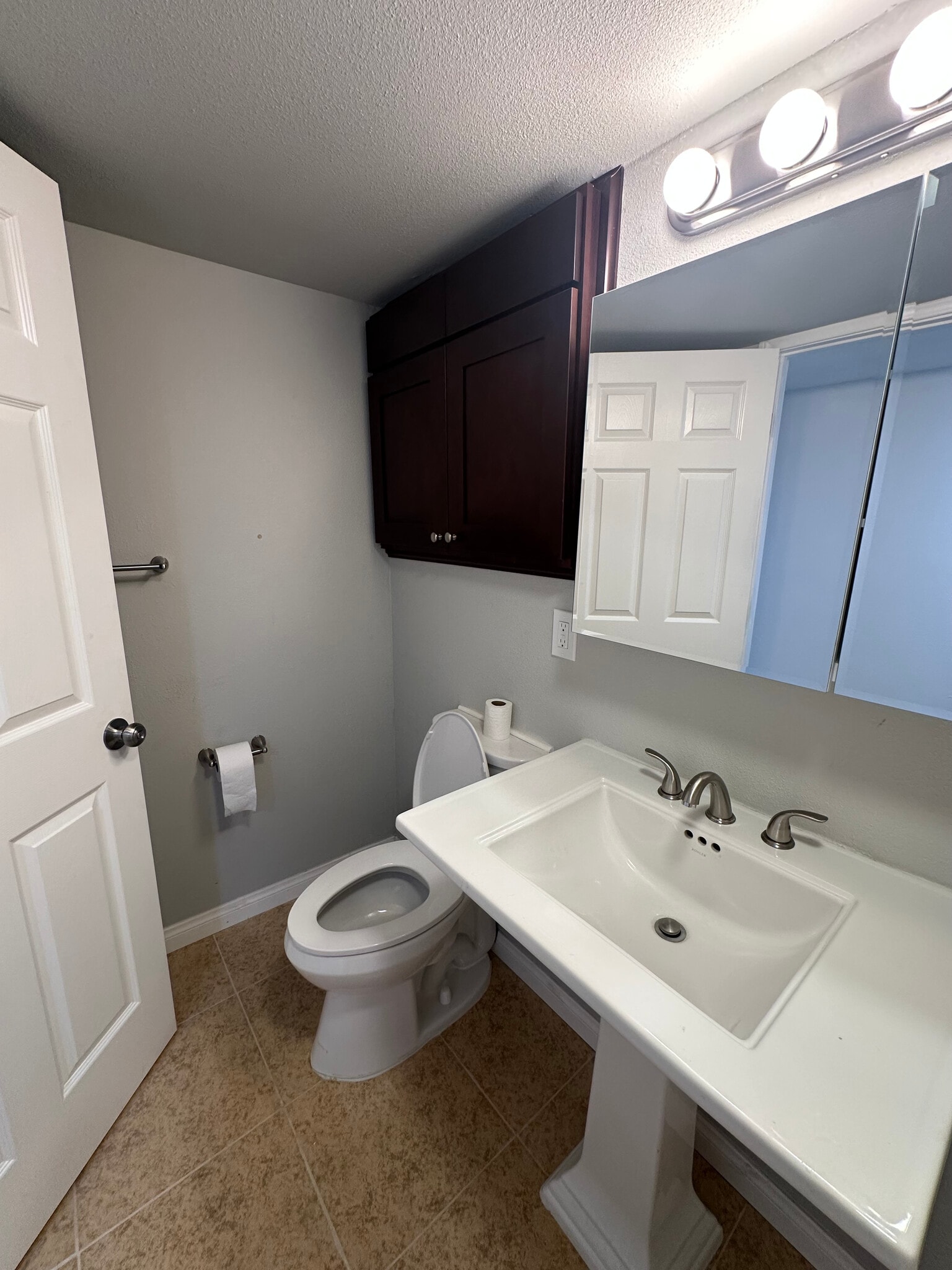 Building Photo - 2339 Van Ness Ave