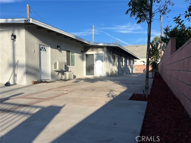 Building Photo - 1517 S Diamond St