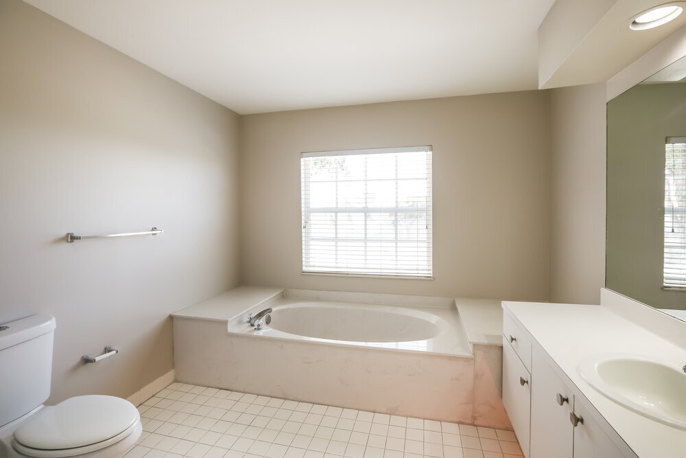 Building Photo - 18164 Blue Lake Way
