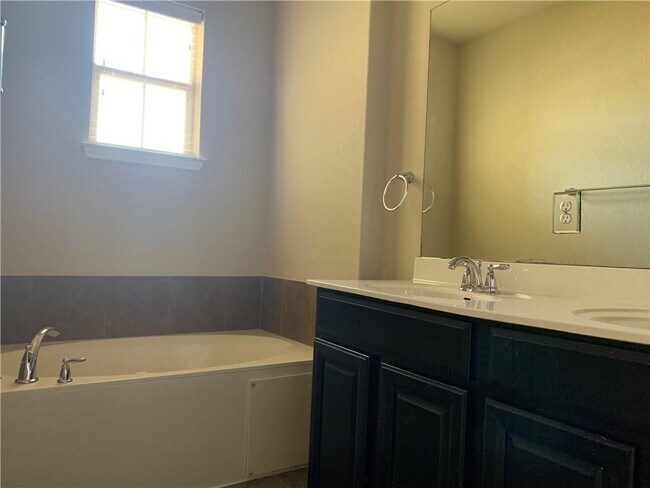 Building Photo - 14001 Avery Ranch Blvd