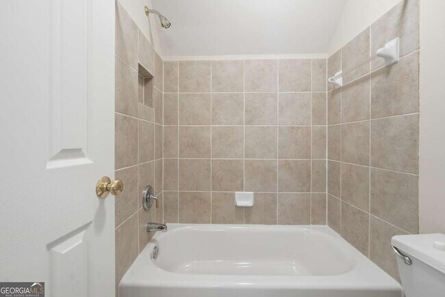 Building Photo - 179 Grandmar Chase