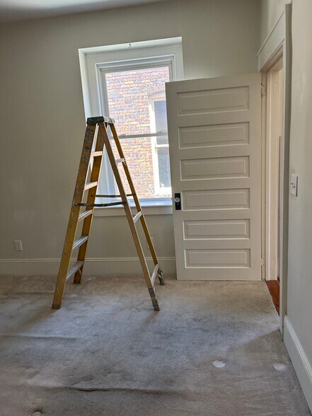 Building Photo - 26 N Congress St