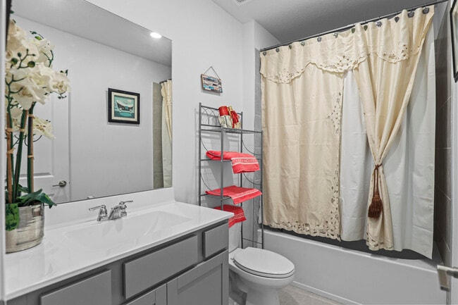 Building Photo - 11164 Middle Strm Dr