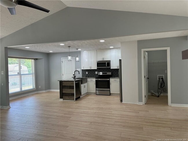 Building Photo - 6913 Timbercroft Ln