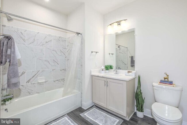 Building Photo - 104 St Ives Pl