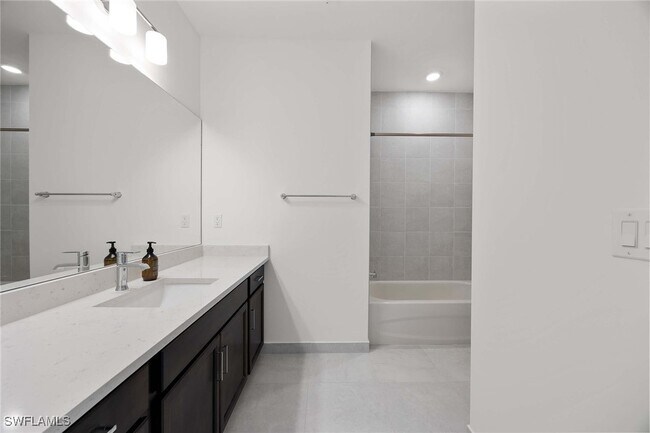 Building Photo - 26400 Coco Cay Cir