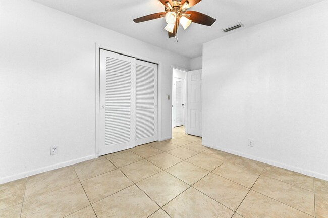 Building Photo - 243 NW 35th St