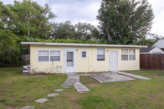 Building Photo - 220 N Adelle Ave