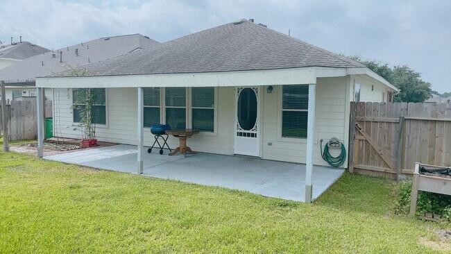 Building Photo - 19226 Augusta Mist Ln