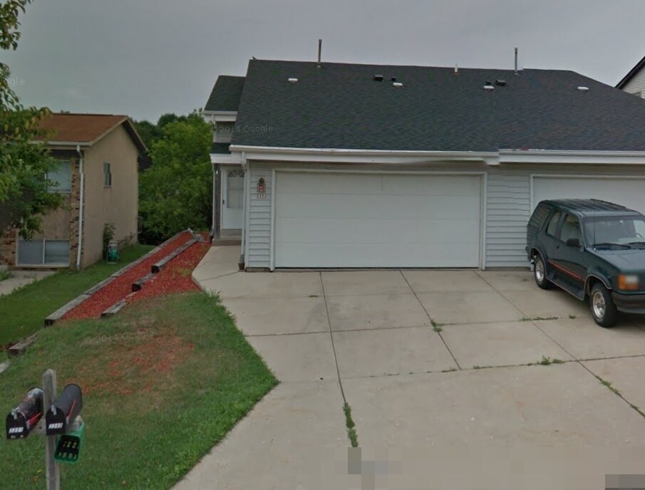 Building Photo - 3351 S 113th St