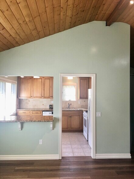 Building Photo - 23211 Mariano St