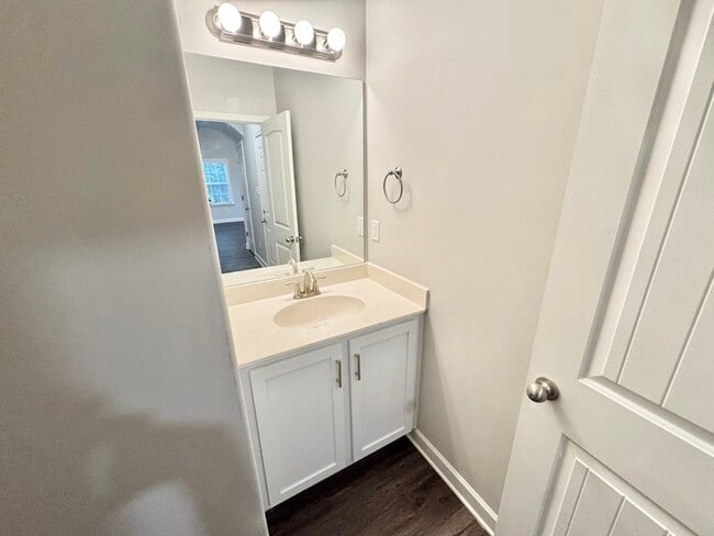 Building Photo - 11 Katie Ln