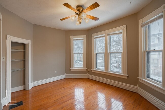 Building Photo - 772 Neil Ave