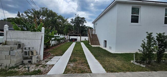 Building Photo - 528 Wideview Ave