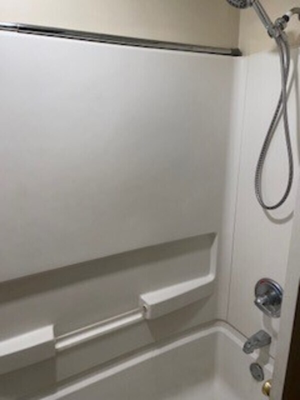 Building Photo - 1127 Lincoln Ave