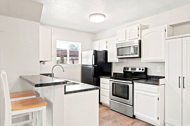 Building Photo - 2301 E University Dr