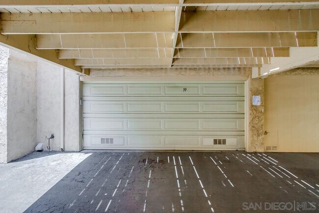 Building Photo - 3268 Via Marin