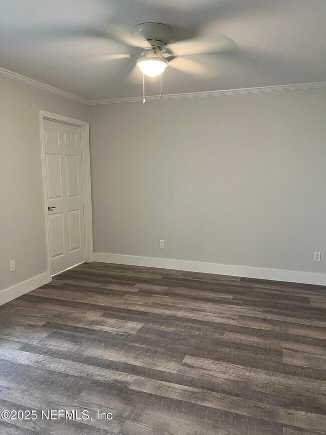Building Photo - 200 Ironwood Dr