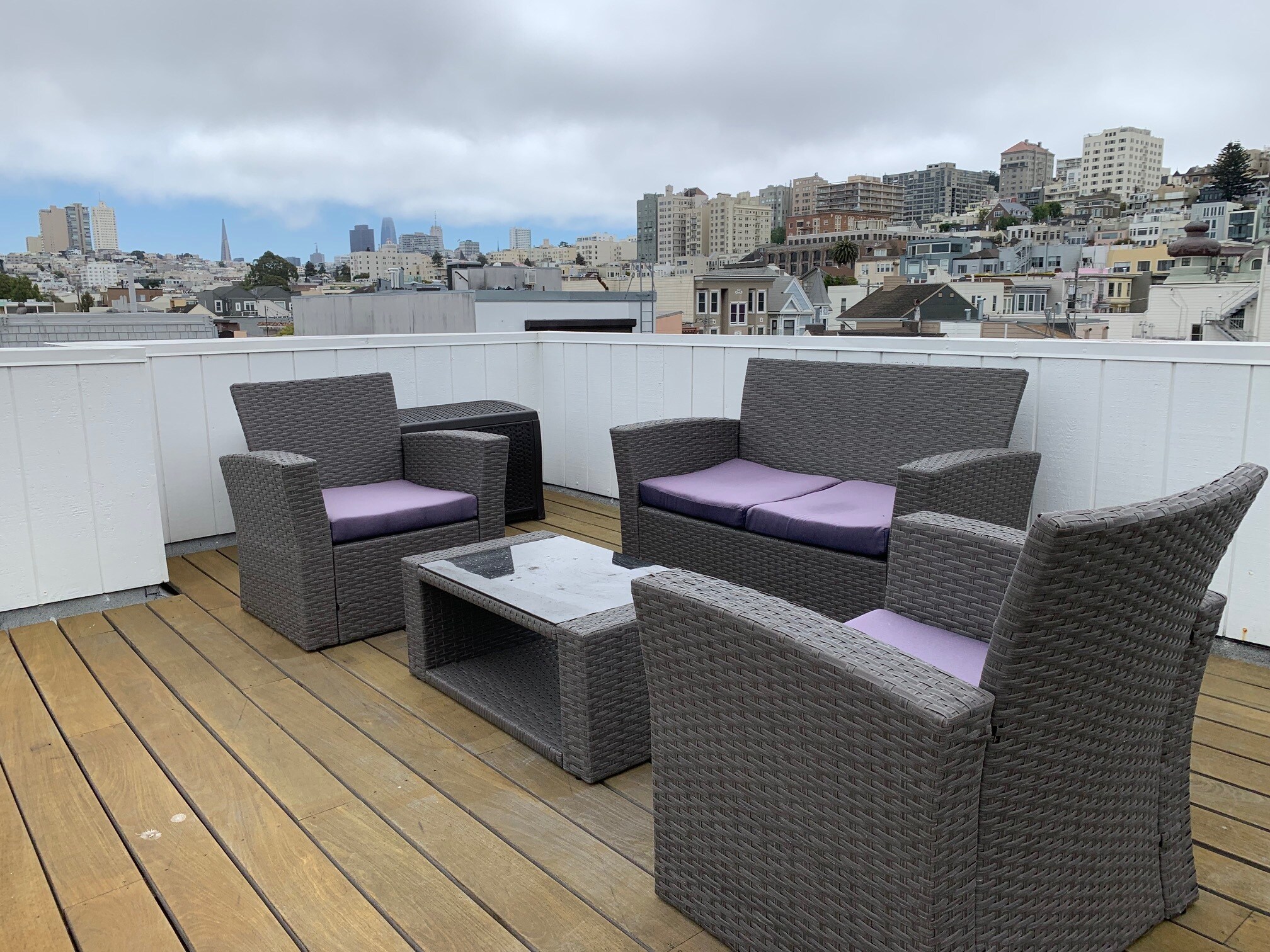 Roof Deck - 2131 Greenwich St