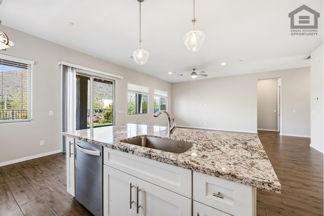 Building Photo - 3Bed/2Bath Home in Cave Creek! Ready for Immediate Move-In! -- NO HOA!