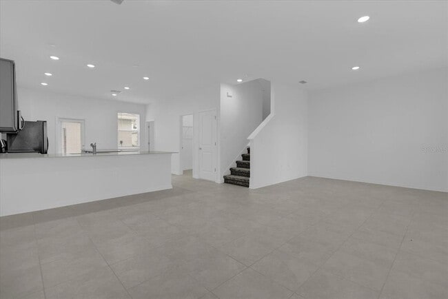 Building Photo - 6049 Blissful St