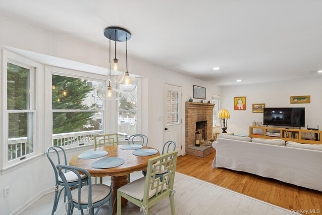 Building Photo - 5125 Main Bayview Rd