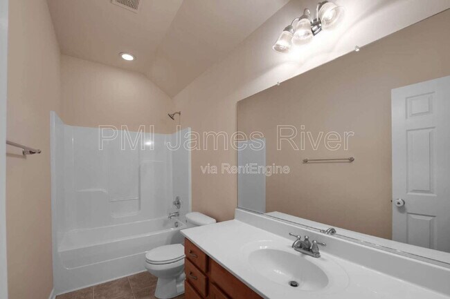 Building Photo - 10360 Caracara Dr