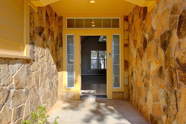 Building Photo - 14918 Pollux Dr