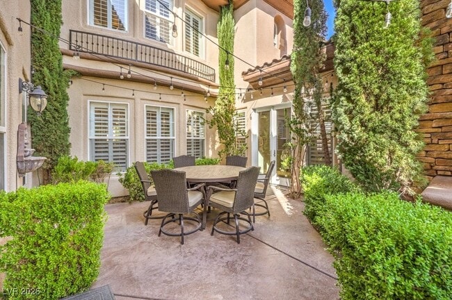 Building Photo - 636 Chervil Valley Dr