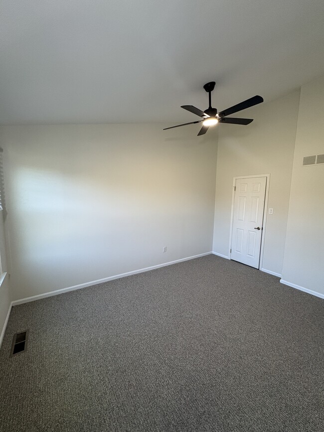 Master Bedroom - 55 Portsmouth Ct