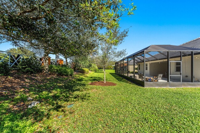 Building Photo - 6435 Montserrat Dr