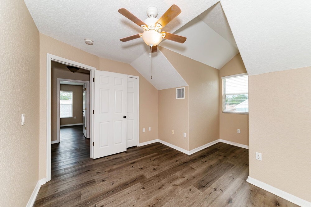 Building Photo - 3512 Chinaberry Ln